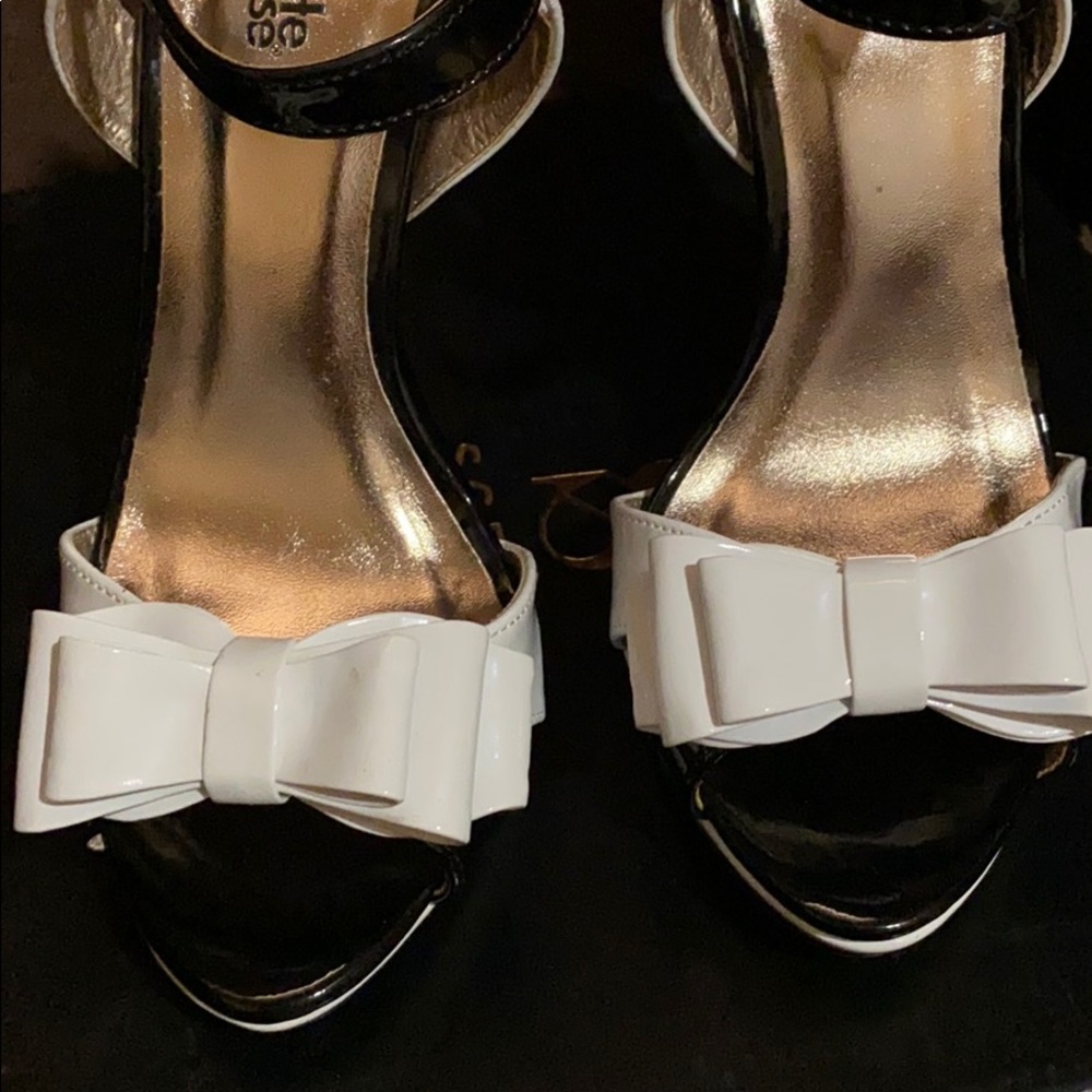 🤍HEELS ❤️ - Picture 4 of 5